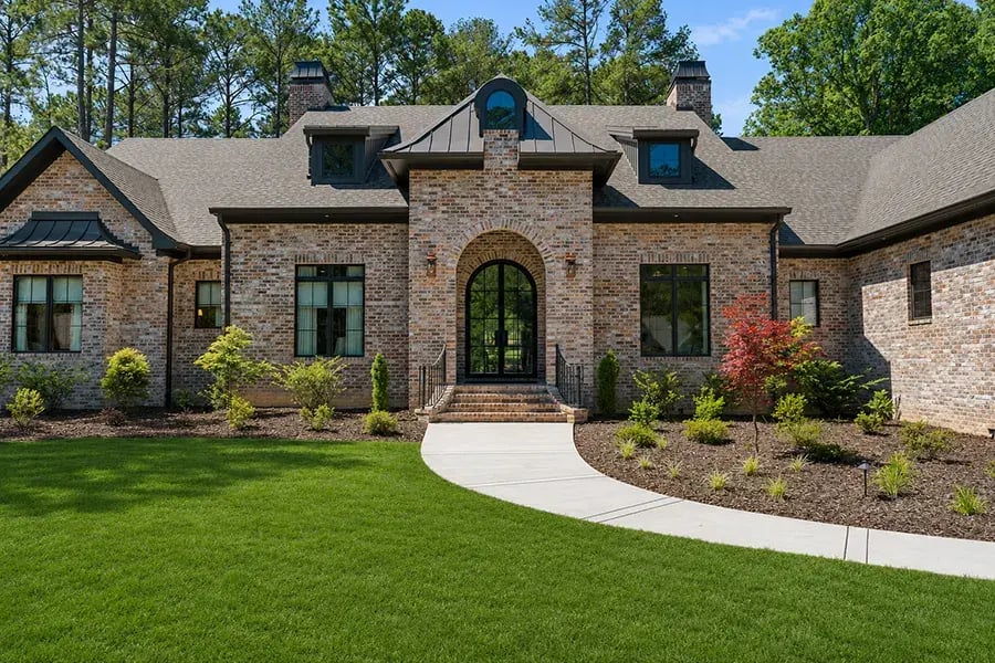 Real Estate Page - Estate Home